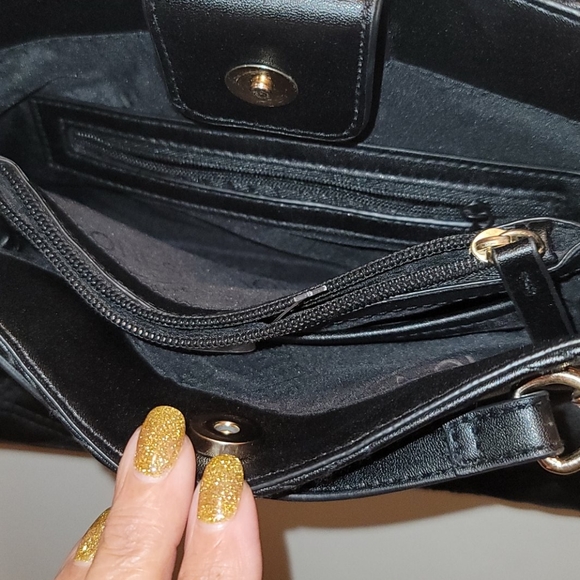 Jones New York Handbag - Picture 5 of 9